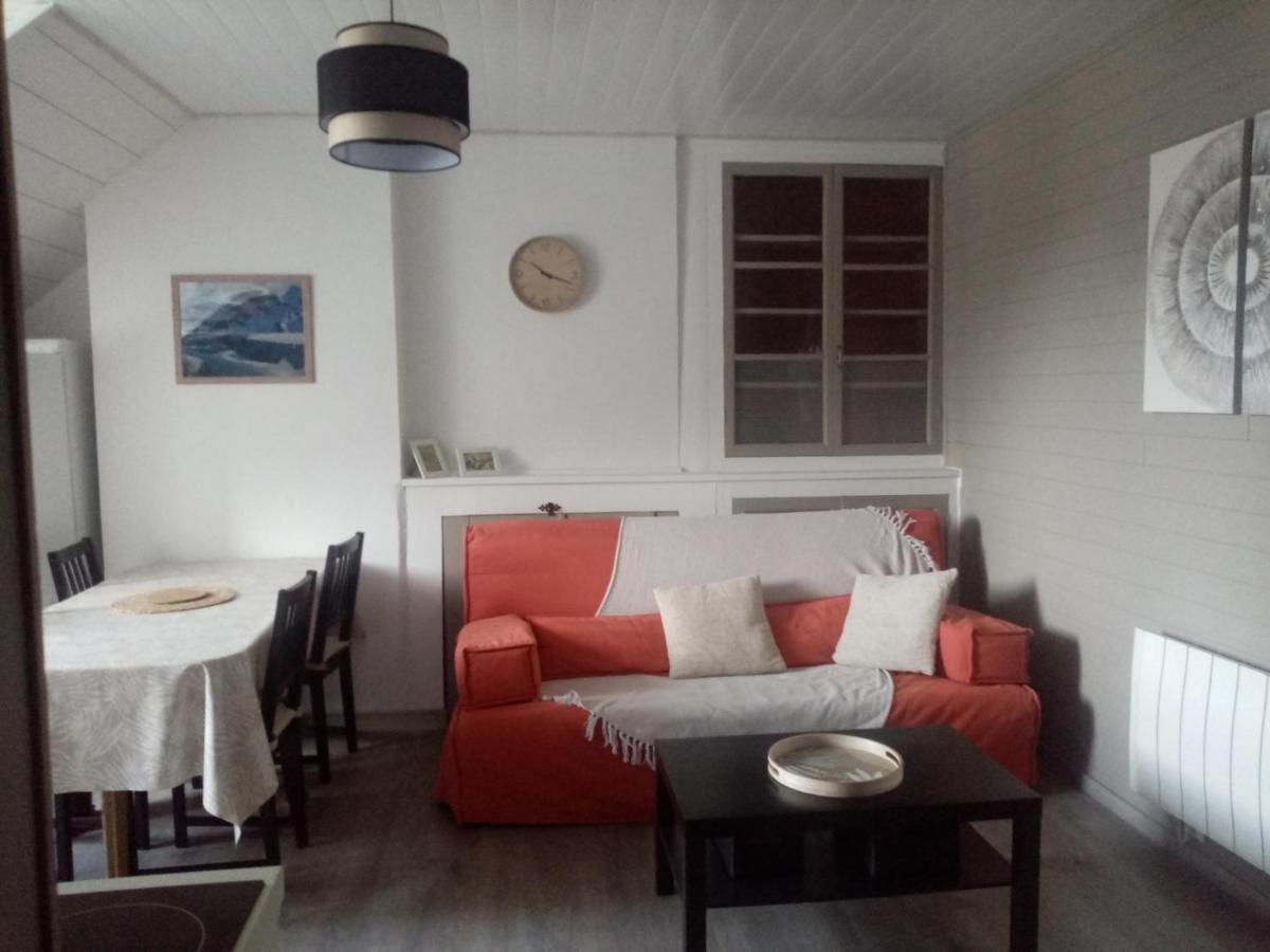 Charmant Appartement Au Centre De Bagnères-de-Bigorre المظهر الخارجي الصورة